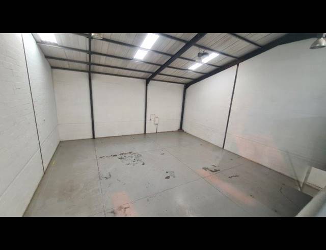 564M² WAREHOUSE TO LET IN KILLARNEY GARDENS